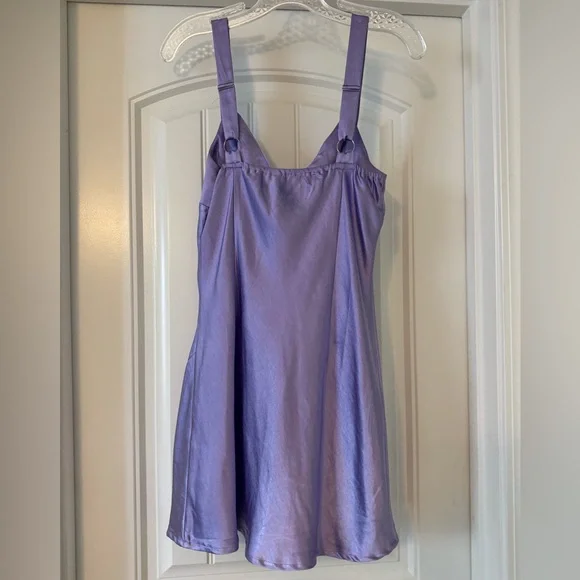 Princess Polly Lilac Satin Slip Dress - Size 4 - Picture 2 of 4